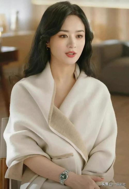 明星在水里吃瓜,水中吃瓜成新潮流