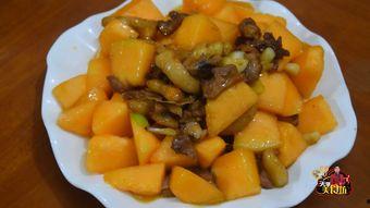 鸭子状的哈密瓜可以吃吗,揭秘可食用鸭子状哈密瓜的奥秘