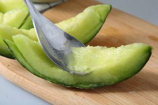 吃瓜要有料,揭秘娱乐圈幕后真相，一网打尽热门事件