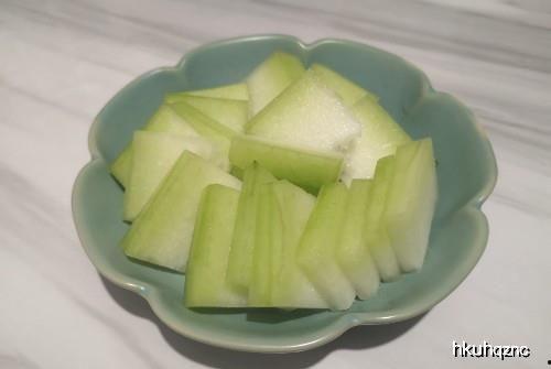 吃蒸水瓜,蒸水瓜的美味与养生之道