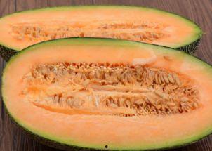 吃哈密瓜啃喉咙,啃喉咙的甜蜜体验