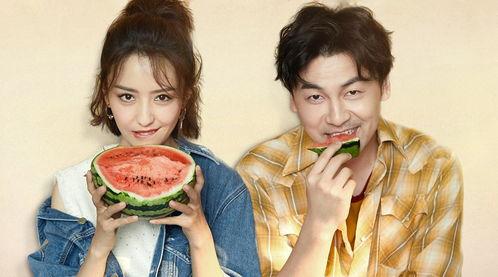 冬丽亚吃瓜,一场甜蜜的夏日盛宴