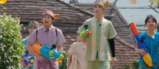 跳河吃瓜看戏,一场现代版“看戏”现象的兴起