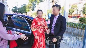 新婚夫妻吃瓜视频,新婚夫妻吃瓜视频曝光，甜蜜互动引网友热议