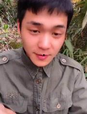 农村大表哥吃瓜